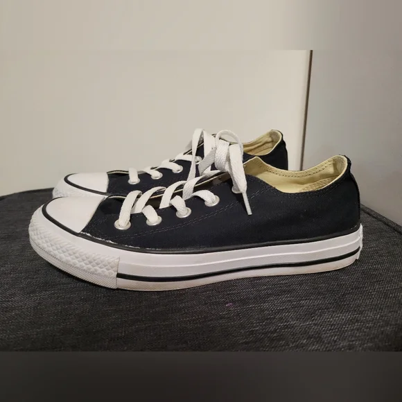 Converse sneakers - Picture 2 of 7